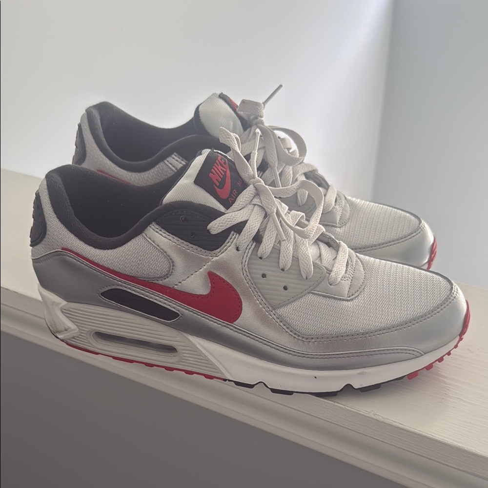 Nike Air Max 90’s Icons Silver Bullet 🔥
